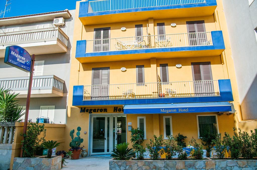 Megaron Hotel Pozzallo Bagian luar foto