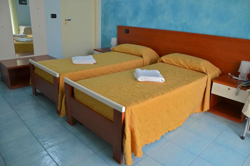 Megaron Hotel Pozzallo Ruang foto